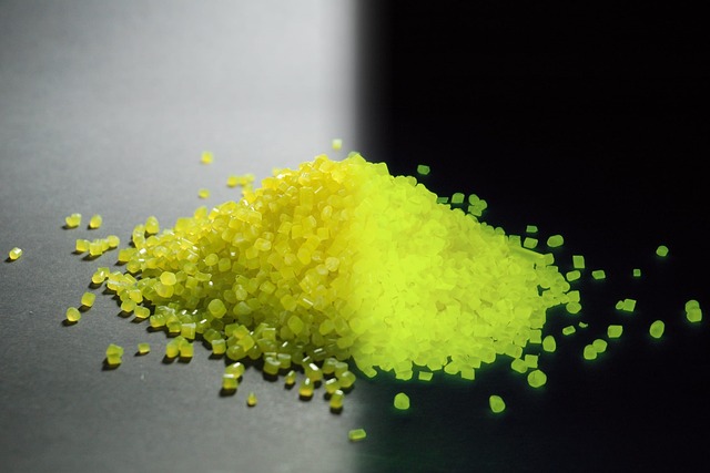 glow-in-the-dark-2245733_640 bir